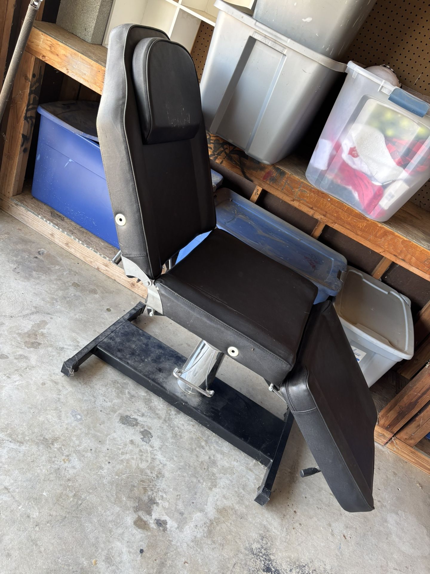 Tattoo Chair 