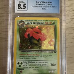 Dark Vileplume - 13/82 Team Rocket Unlimited Holo Rare Pokemon Swirl