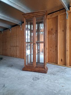 Classic Cabinet $260 FIRM