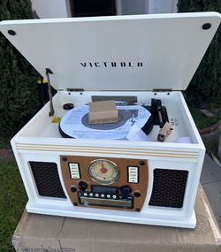 Victrola Wood Nostalgic