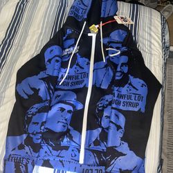 Assila hoodie size M