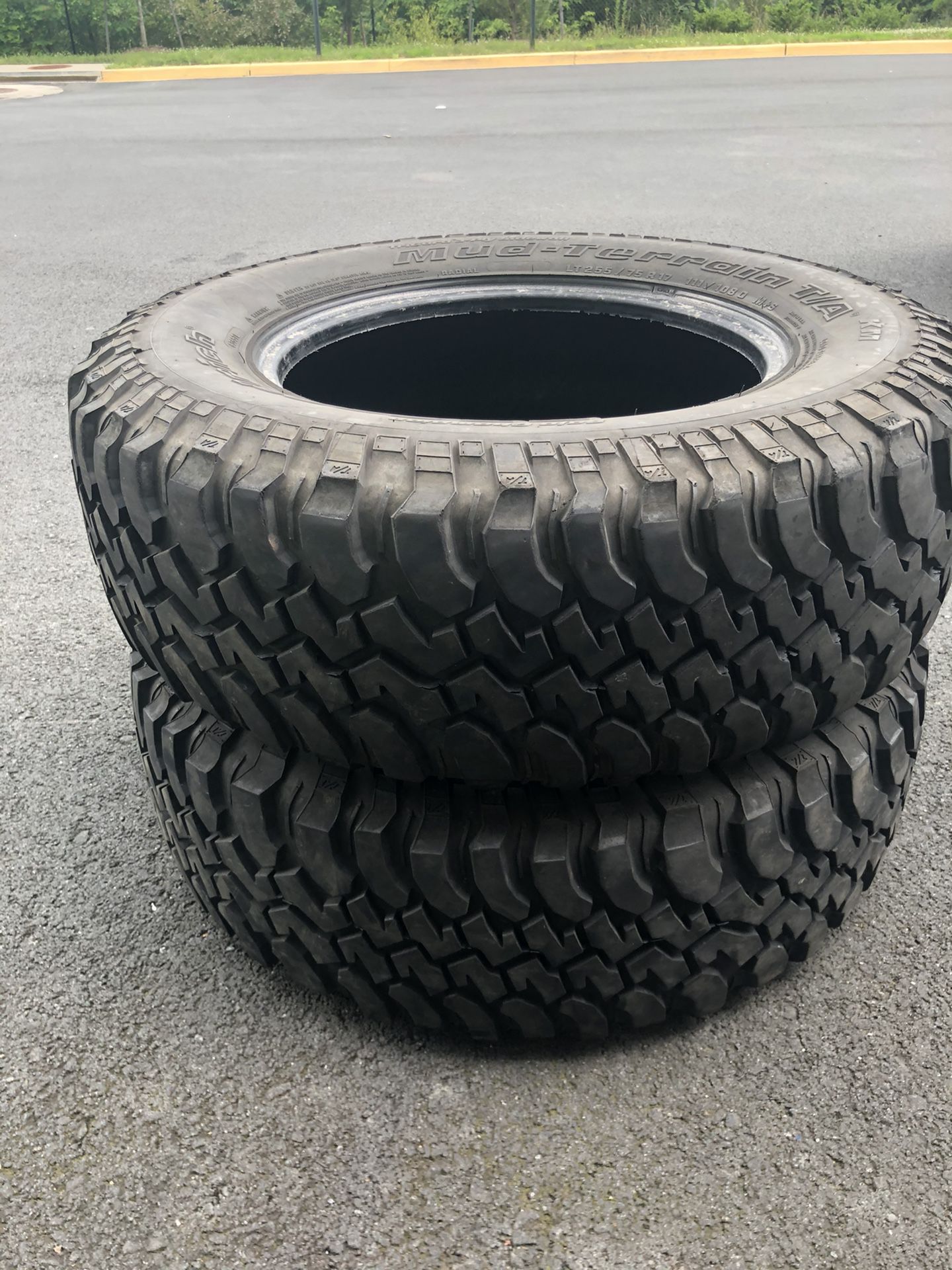 BFGoodrich Mud Terrain Tires 255/75/17