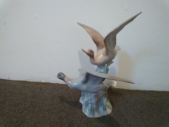 Lladro Ducks Flapping 12 1/4" #4759