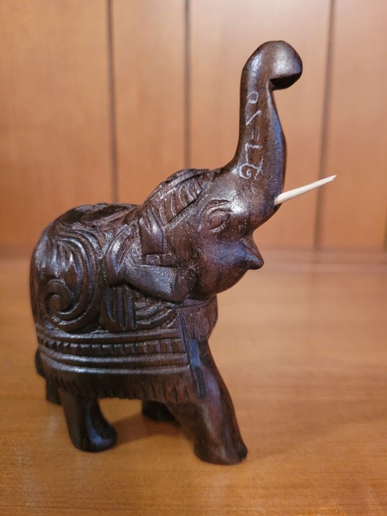 Beautiful Wood Carved Elephant Figure Statue