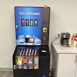 Vending Machine & A Credit Card Reader