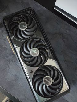 5070ti asus rog strix gaming 16 oc