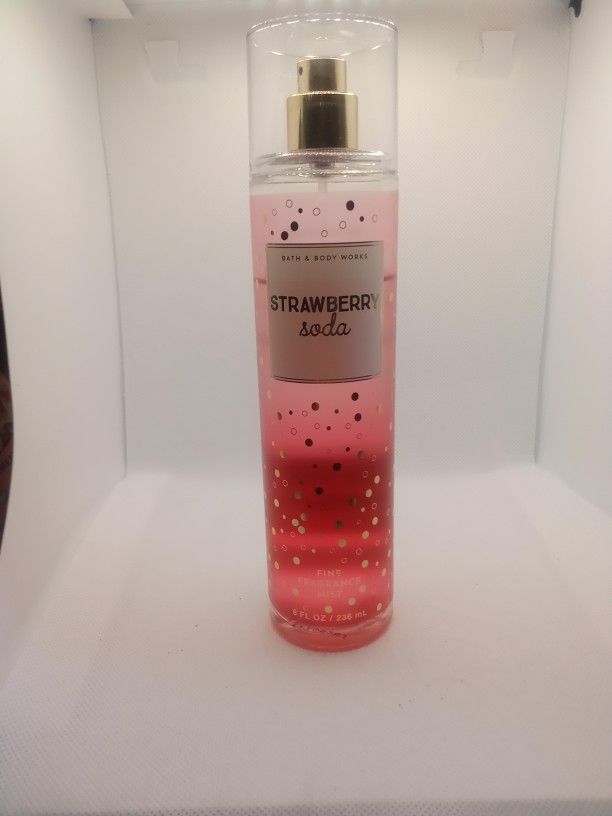 Bath And Body Works Strawberry Soda 90% Full 