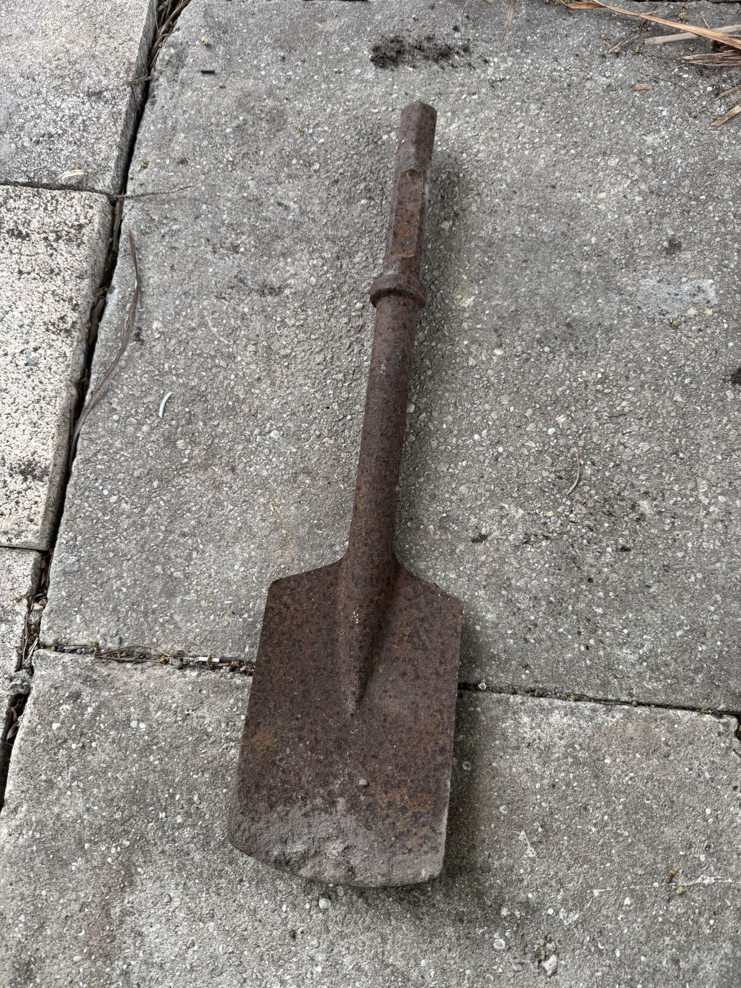 Clay Spade Hex chipping hammer drill bit HEAVY DUTY weighs about 10 lbs