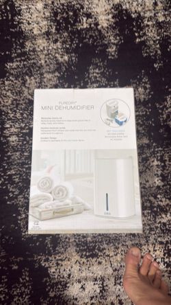 Mini dehumidifier