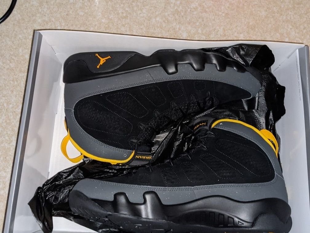 JORDAN9 RETRO DARK CHARCOAL UNIVERSITY GOLD