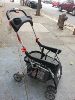 Universal snap n go stroller