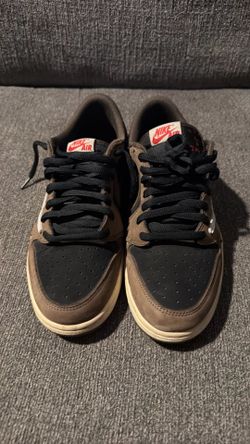 Travis Scott Jordan 1 low Mocha