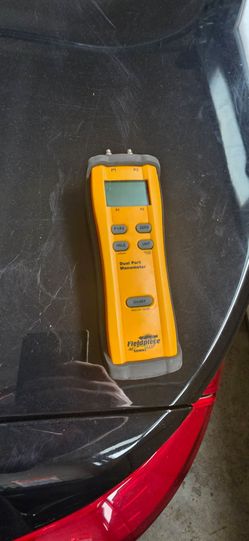 Fieldpiece Dual port manometer
