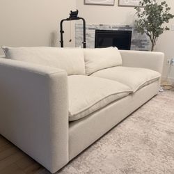 Crate And Barrel Lotus Deep Couch 91”