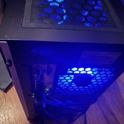 Gaming Pc used but Newer (Asking for 800 negotiable with price)