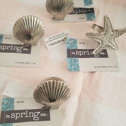 4 Pieces Seashells Metal Silver Napking Rings. New Hobby Lobby 