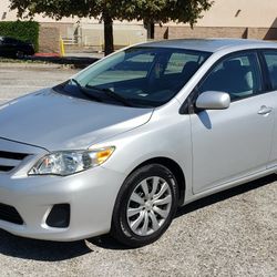 2012 corolla le
