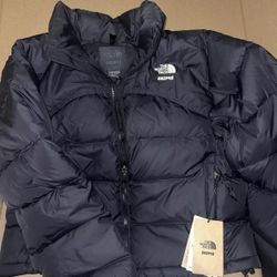 The North Face x Skims 2000 Retro Nuptse Jacket Onyx S 