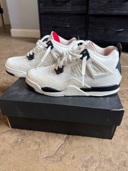 Nike Jordan 4 Retro