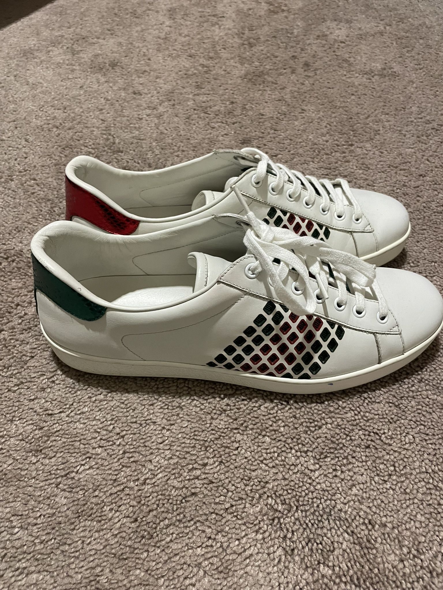 Gucci Sneakers