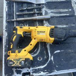 DeWalt brushless Hammer SDS Plus 