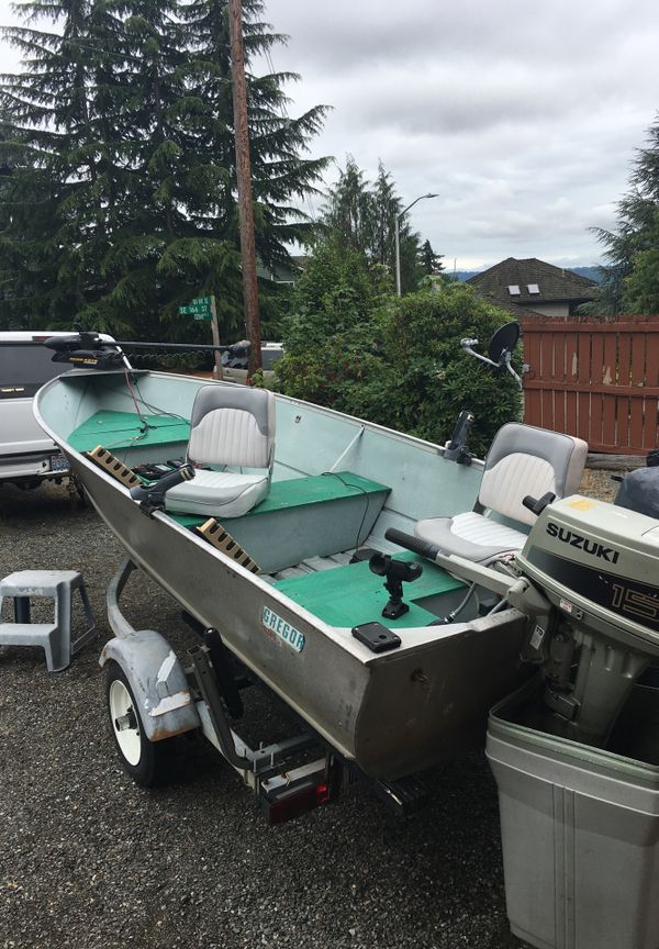 15 Foot Aluminum Gregor Boat with 3 motors for Sale in Renton, WA - 7fc6f3D962944Dea94cD7ff07421804e