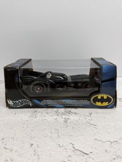 BATMOBILE Battle Damaged Limited Edition 1989 1:18 HOT WHEELS NEW SEALED RARE