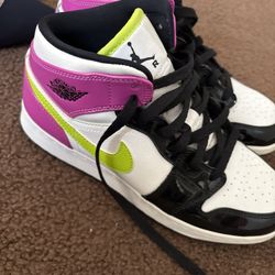 Jordan Air Jordan Mid SE "Cyber Active Fuchsia" Sneakers