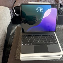 Apple iPad PRO 12.9 Space Gray M1 5th Gen 256GB WiFi + MAGIC KEYBOARD + PENCIL
