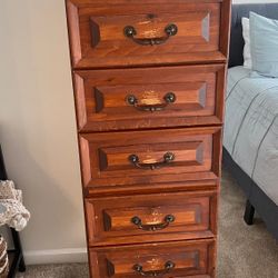 Dresser 
