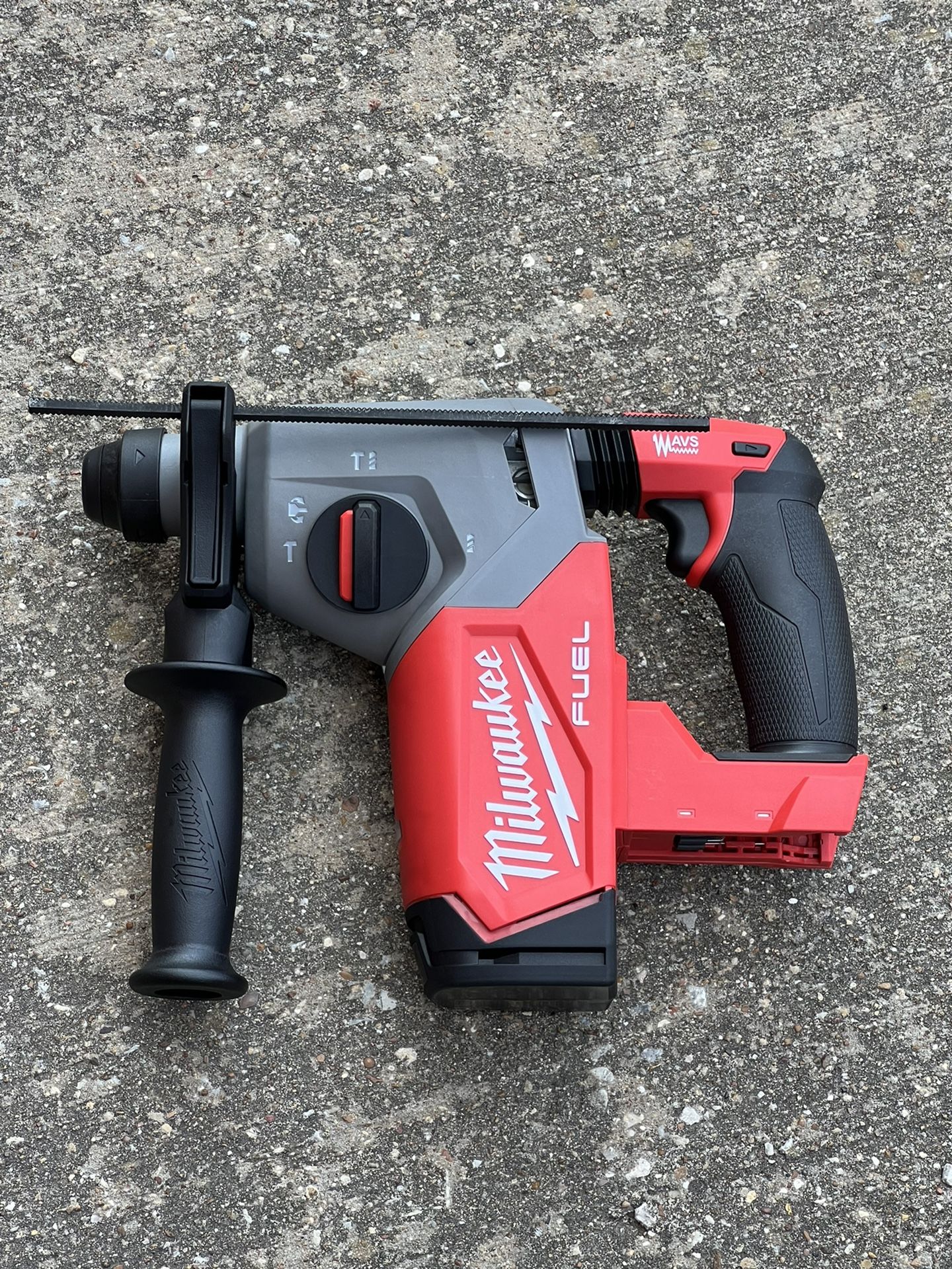 Milwaukee Fuel SDS Rotary Hammer Tool Only New Nuevo $240