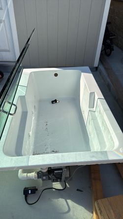 Bathtub and Shower Glass