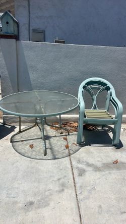 Outdoor table
