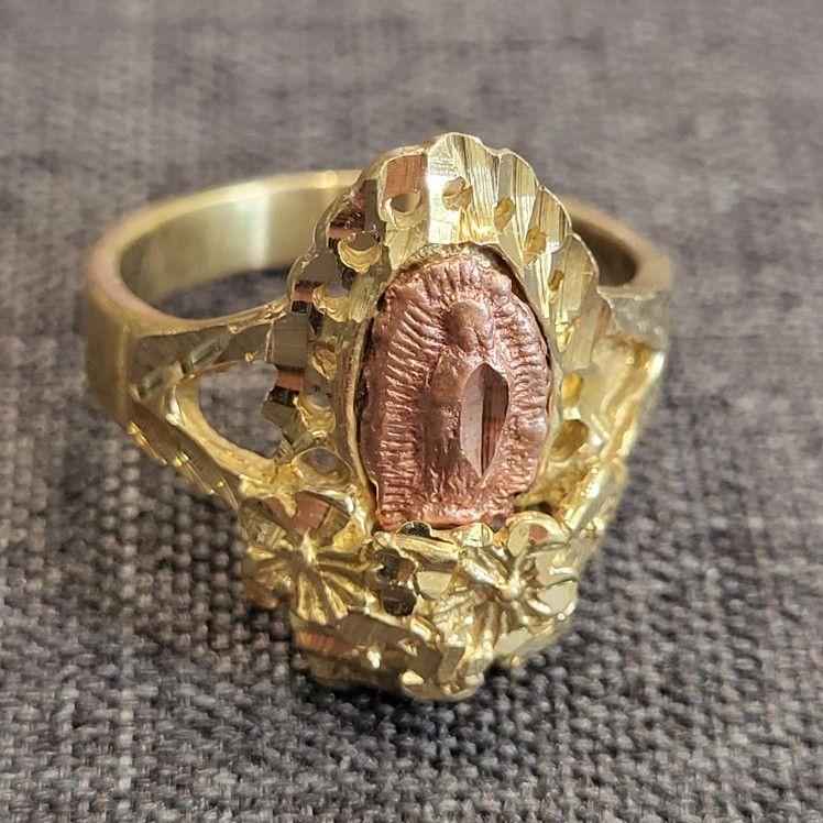 Vintage 14k Gold/Rose Gold Virgin Mary Our Lady of Guadalupe Ring Estate Jewelry