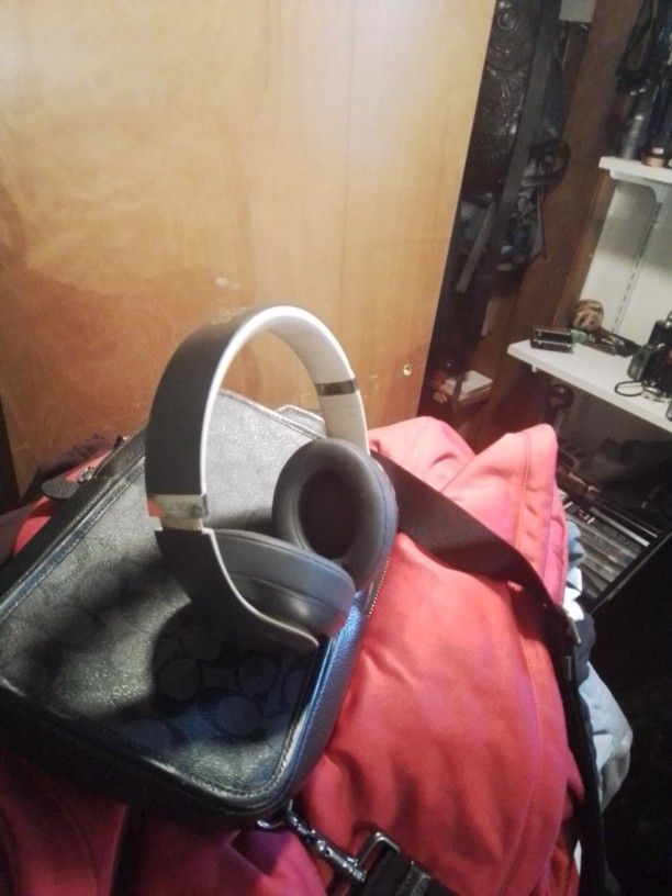 Beats Studio 3