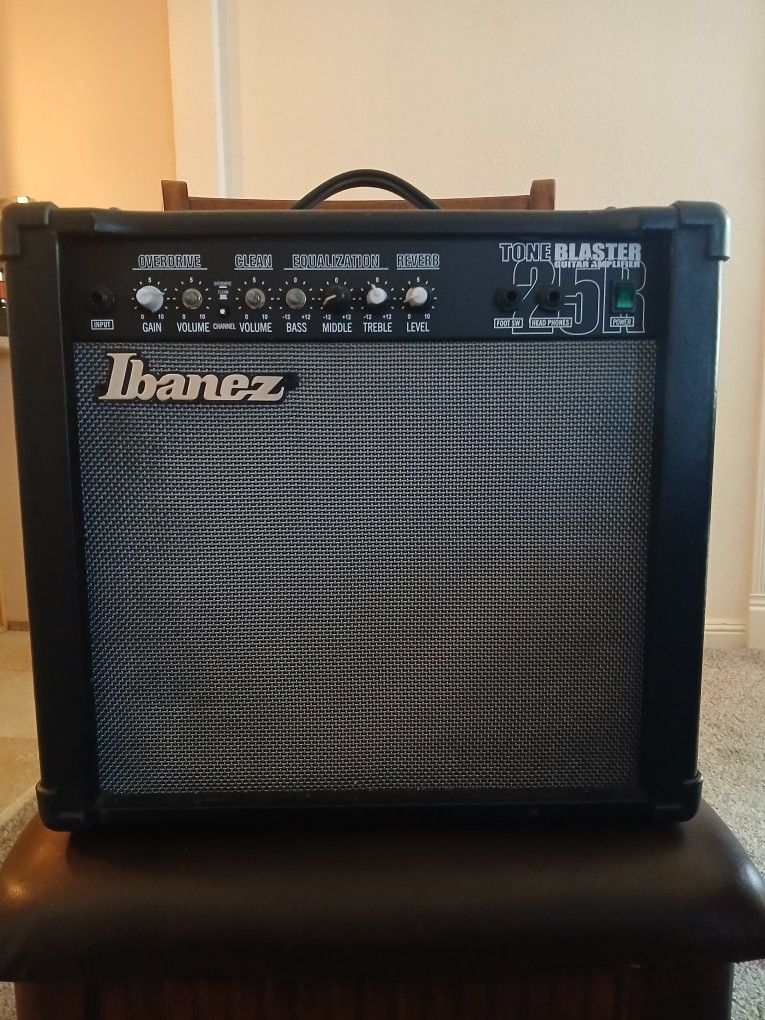 Guitar Amplifier, IBANEZ (Model: TB25R