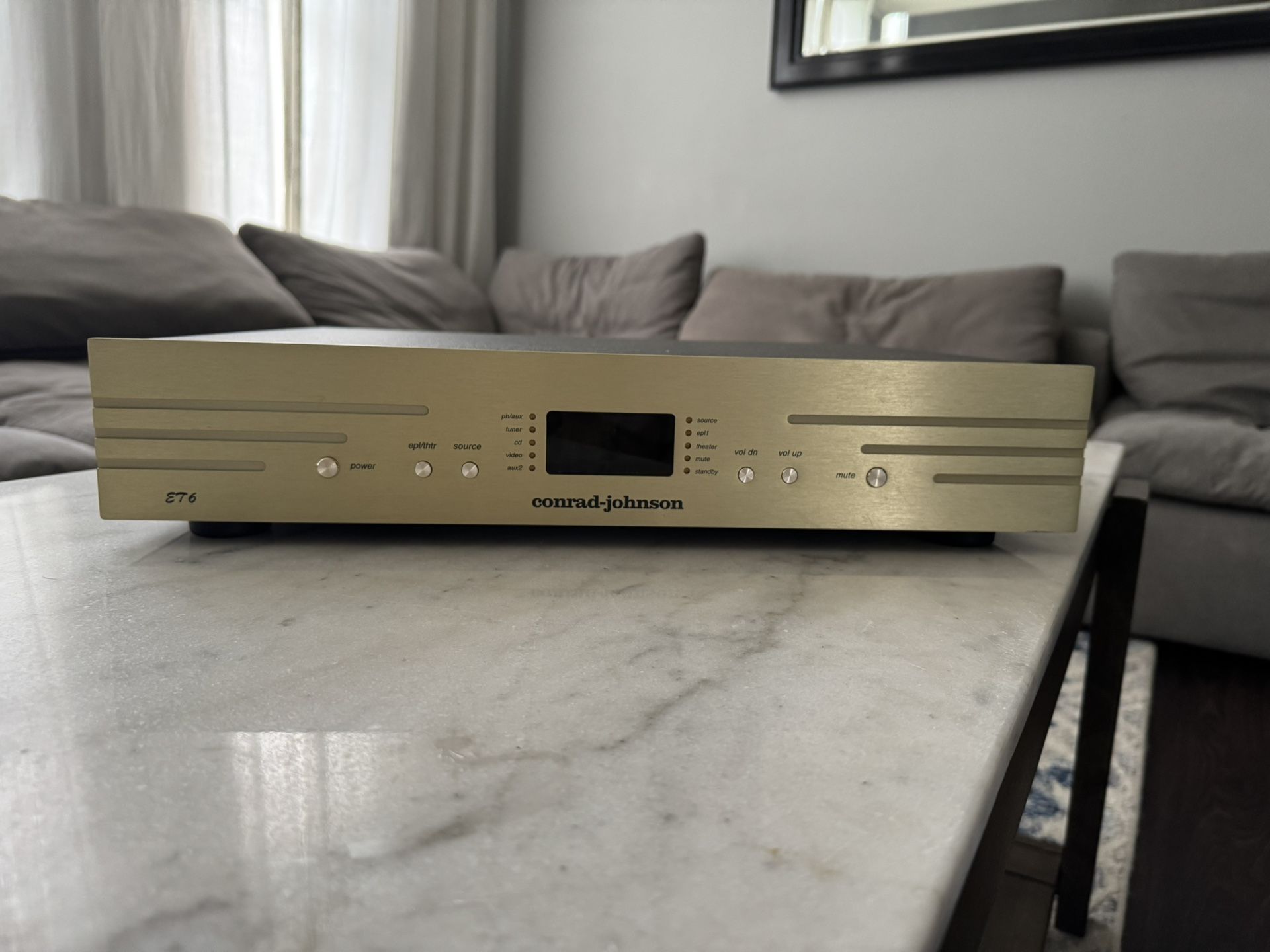 Conrad-Johnson ET6SE Tube Preamp
