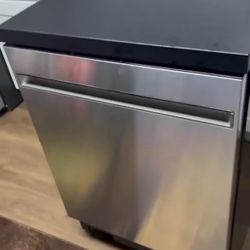 GE Portable Freestanding dishwasher Stainless steel. 23.625-in