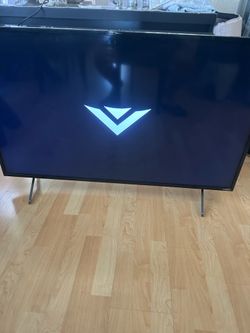 Vizio tv 48”