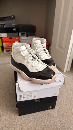 Brand new! Women’s Air Jordan 11 retro Neopolitan size 6 women’s
