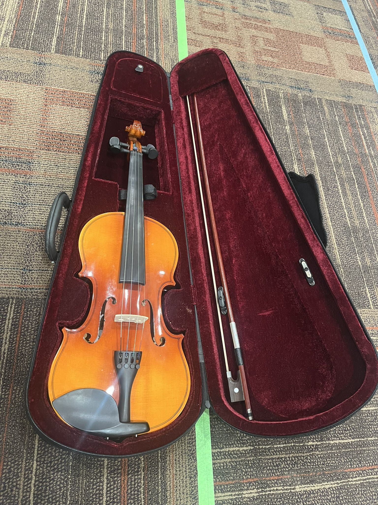 Hand-assembled 4/4 Full Size Violin
