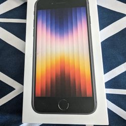 Brand unlocked Apple iPhone SE 2022 5G 64 GB black