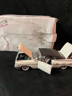 Model 1:24 Scale