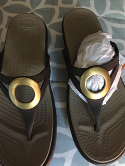 Croc sandals size 6. Brand new