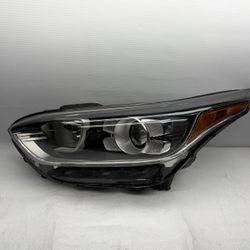 19-21 Kia Forte Driver Side LT Headlight OEM 