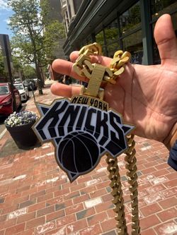 Knicks Hype Chain