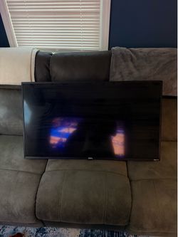 40” Roku ONN tv