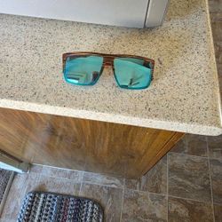 Neven Sunglasses 