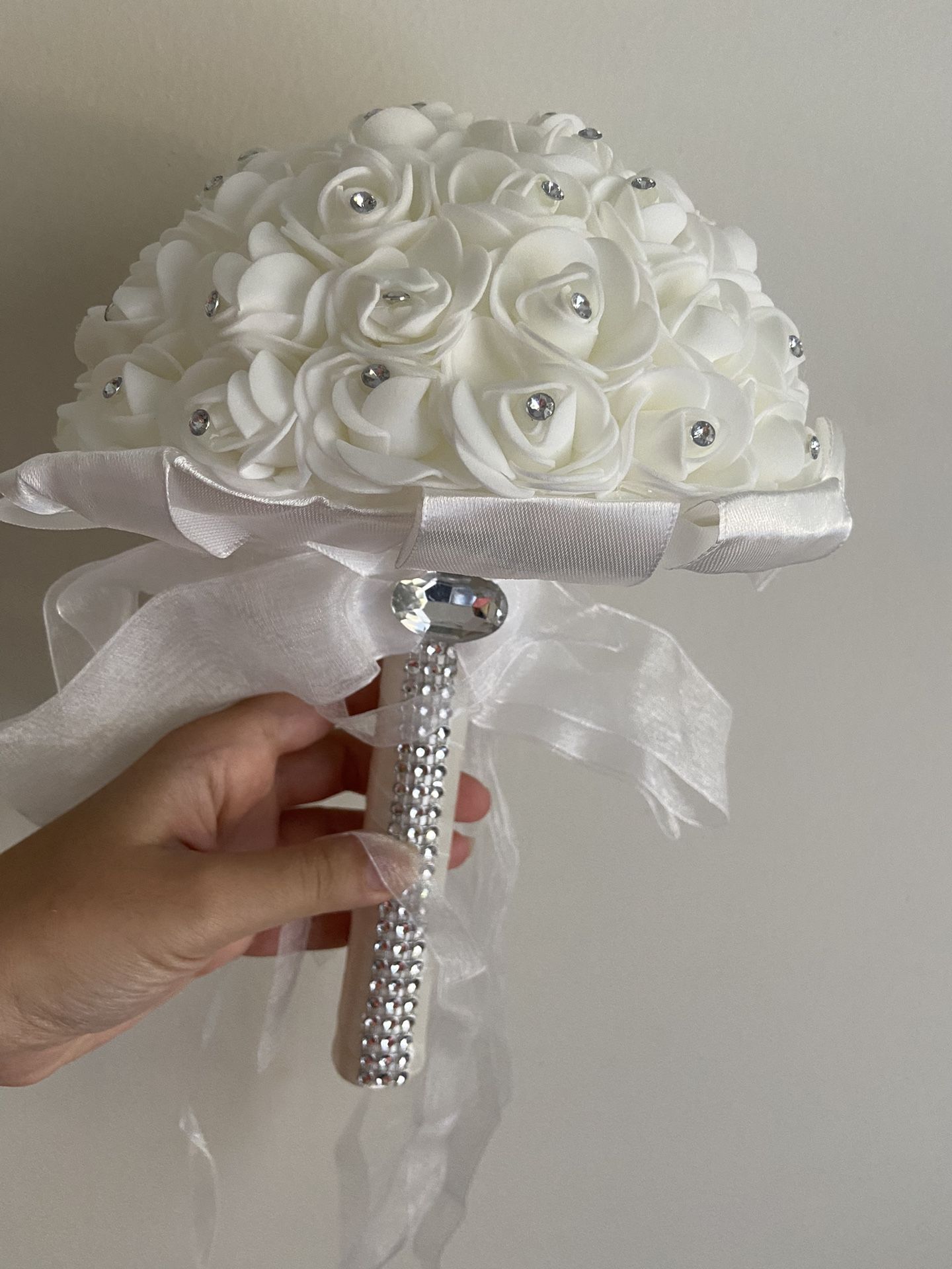 perfectlifeoh Bride Bridesmaid Rose Artificial Hands Holding Wedding Flowers Bridal Bouquets for Party Decoration Royal Blue Total length: about 10 i