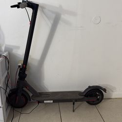 250w electric scooter with 16mph top speed